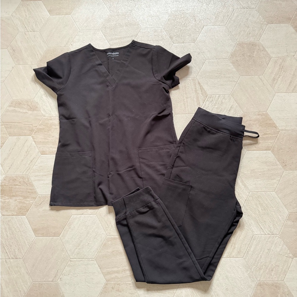 Mandala scrubs